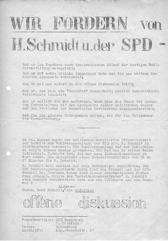 Maschinengeschriebenes Flugblatt, das von Helmut Schmidt mehr Redezeit auf SPD-Veranstaltungen und eine offenere Diskussion fordert.
